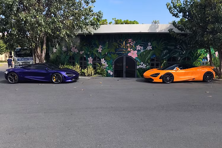 Động cơ V8 của những chiếc siêu xe McLaren 720S mạnh mẽ không thua kém gì so với những chiếc xe sử dụng động cơ V12 như Lamborghini Aventador S hay Ferrari 812 Superfast. Trong những cuộc đua drag , siêu xe McLaren 720S luôn khiến các "đàn anh" phải muối mặt trước tốc độ của mình.