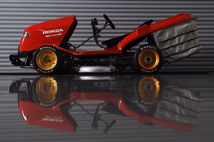 Trong năm 2019 này, Team Dynamics đã đưa Mean Mower lên một đặc cấp mới. Thiết kế máy cắt cỏ siêu mạnh được vẽ bằng phần mềm CAD, xe sử dụng vật liệu hiện đại, ứng dụng công nghệ in 3D và trang bị nhiều chi tiết độc đáo. Ngoài ra, sức mạnh của xe còn được nâng cấp, mạnh gấp đôi động cơ nguyên bản.