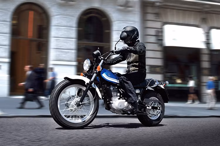 Được biết, phải mất một khoảng thời gian Suzuki mới có thể tái xuất hiện lại dòng xe phân khối nhỏ ở thị trường Mỹ. Hãng xe này cũng kỳ vọng VanVan 200 với phong cách scrambler sẽ cùng "những người anh em" phân khúc dưới 250cc của mình sẽ tiến xa tại thị trường này.