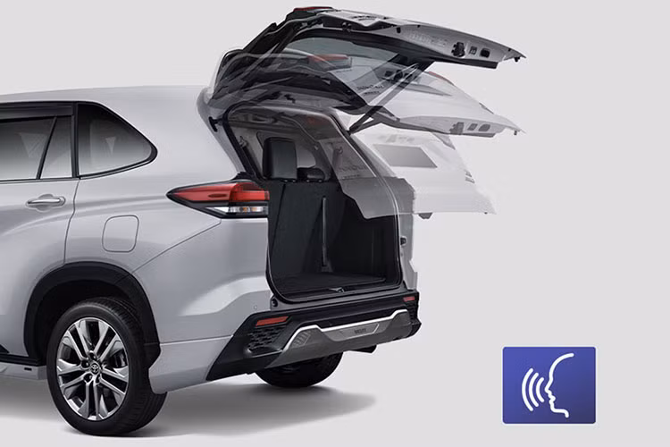 Ở thế hệ mới, Toyota Innova 2023 không còn tùy chọn động cơ diesel như trước. Thay vào đó, xe sẽ dùng động cơ xăng hoặc hybrid mới. Đầu tiên là động cơ xăng Dynamic Force 4 xi-lanh, dung tích 2.0L, sản sinh công suất tối đa 174 mã lực tại tua máy 6.600 vòng/phút và mô-men xoắn cực đại 205 Nm tại dải tua máy 4.500 - 9.000 vòng/phút.