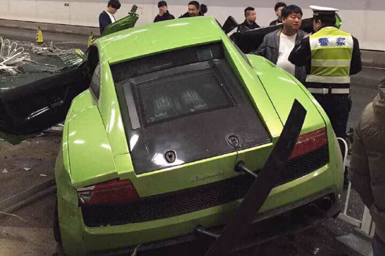 "Siêu bò" này là thế hệ thứ hai của dòng Gallardo Superleggera.