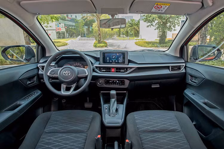 Toyota Wigo 2023 giam chi con 350 trieu, dau Hyundai Grand i10-Hinh-2