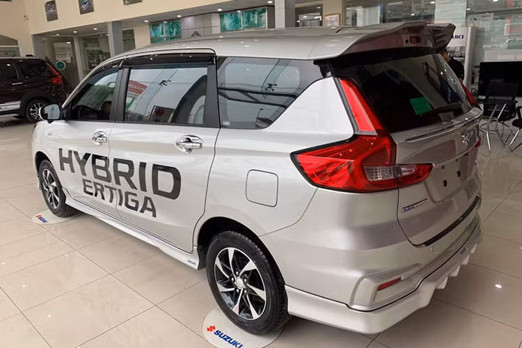 Tính đến thời điểm hiện tại, đây đang là dòng xe hybrid giá rẻ bán chạy nhất thị trường ôtô Việt Nam với doanh số lũy kế 2 tháng đầu năm 2024 đạt 465 xe.