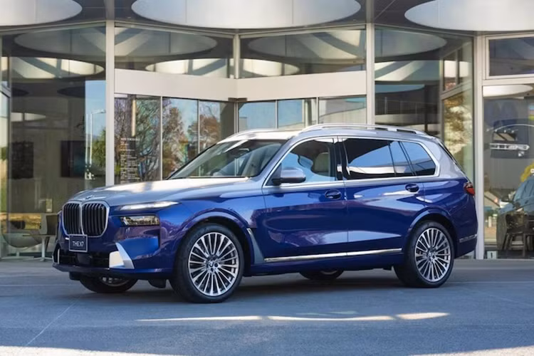 Hãng xe sang Đức đang tôn vinh nghề thủ công Nhật Bản với mẫu xe ý tưởng BMW X7 Nishiki Lounge hạng sang mới, mang ý tưởng về một "không gian thư giãn tràn ngập vẻ đẹp, nơi những vì sao lấp lánh".