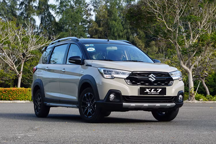 Suzuki XL7 la xe hybrid ban chay nhat Viet Nam thang 3/2025