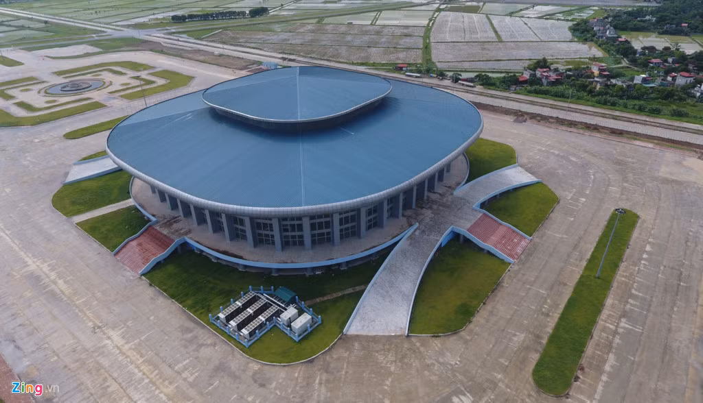 Dự án nhà thi đấu Hà Nam được xây dựng để đón đầu việc đăng cai sự kiện Asiad 2018. Việt Nam đã chính thức rút khỏi việc đăng cai Á vận hội.
