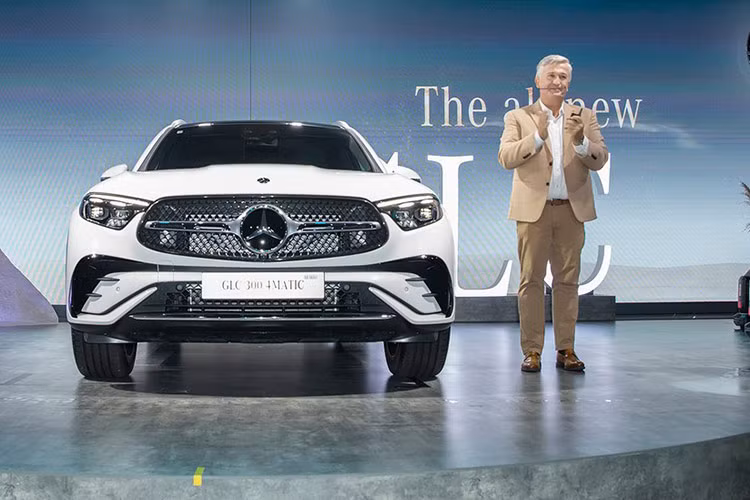 Mercedes-Benz Viet Nam co Tong Giam doc moi