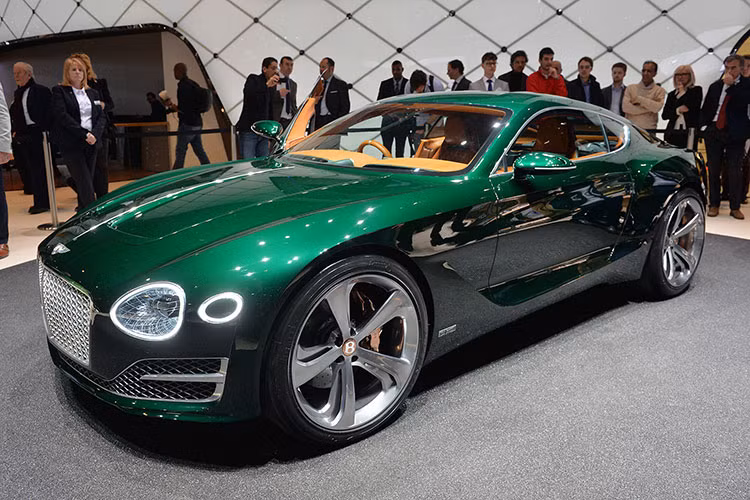 Can canh Bentley EXP 10 Speed 6 sap san xuat thuong mai