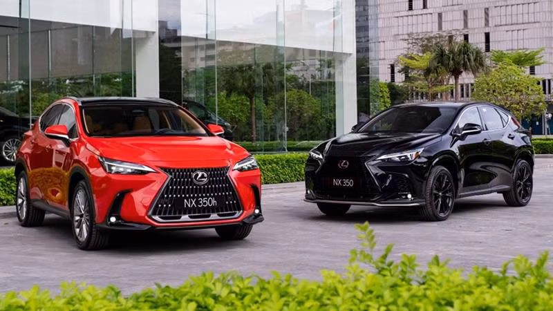Sau Toyoya Land Cruiser, toi luot Lexus NX tam ngung nhan dat hang