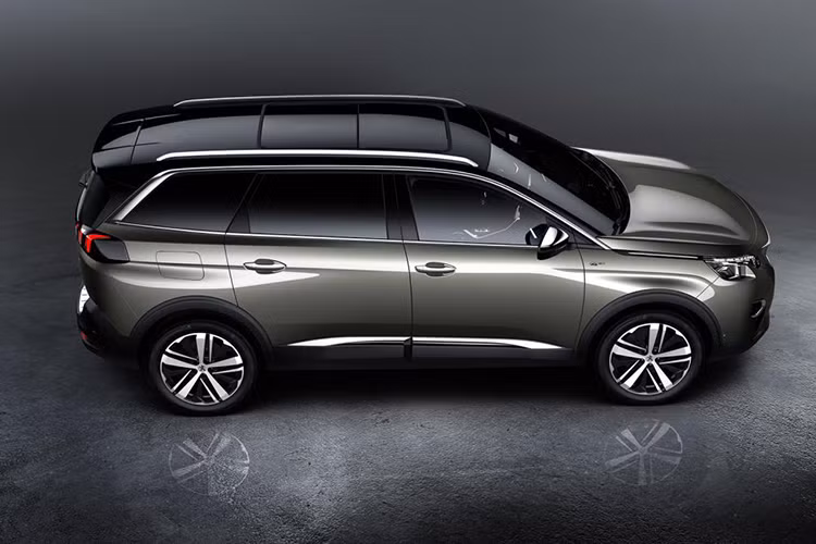 Khách hàng yêu thích động cơ diesel có thể lựa chọn giữa phiên bản 1,6L với các mức công suất 99 và 118 mã lực (mức đầu tiên đi kèm hộp số sàn 5 cấp và mức thứ hai đi kèm hộp số sàn hoặc hộp số tự động 6 cấp), hoặc phiên bản 2,0L với hai mức công suất: 148 và 177 mã lực.