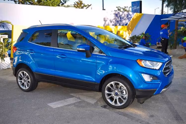 Trước đó, theo thông tin từ nhiều nhân viên sale của các đại lý Ford tại Việt Nam, mẫu xe EcoSport bản nâng cấp sẽ được bán ra tại Việt Nam vào năm 2018. Tuy nhiên, thời gian chính xác thì vẫn chưa được xác nhận.