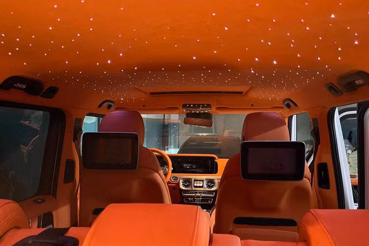 Phiên bản Mercedes-AMG G63 thế hệ W463 thứ 2 sẽ được trang bị khối động cơ xăng V8, tăng áp kép, dung tích 4.0 lít, sản sinh công suất tối đa 577 mã lực tại vòng tua máy 6.000 vòng/phút và mô-men xoắn cực đại 850 Nm tại dải tua máy 2.500 - 3.500 vòng/phút.