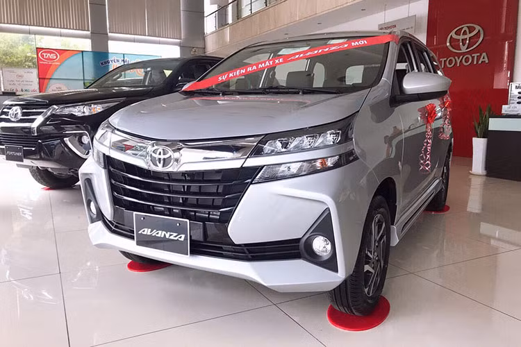 Đáng chú ý, đứng ở vị trí cuối cùng thuộc về mẫu xe Toyota Avanza và Ford Explorer, cả hai mẫu xe đều không có chiếc xe nào được tiêu thụ ra thị trường ôtô Việt Nam trong tháng 6 vừa qua.