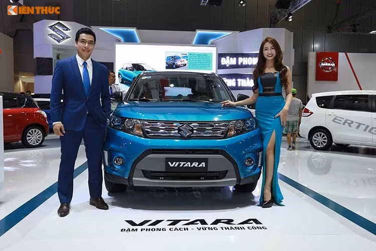 Có doanh số chỉ 4 chiếc trong tháng 3/2017 vừa qua, Suzuki Vitara không phải là một mẫu xe tồi. Tuy nhiên cũng giống như "những người anh em" khác của mình, chiếc xe này đang phải cạnh tranh trong một phân khúc có nhiều đối thủ hấp dẫn không kém, đặc biệt trong đó có Ford EcoSport đã "làm vua" nhiều năm nay.