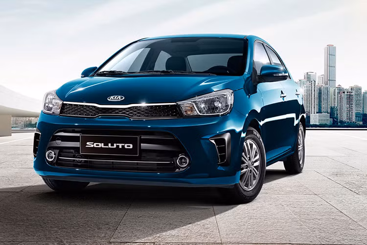 Tại thị trường Philippines, giá xe Kia Soluto hiện từ 11.980 - 14.090 USD (khoảng 276 – 324 triệu đồng). Do đó, người dùng Việt hoàn toàn có thể hi vọng vào mức giá niêm yết chính thức của Kia Soluto không sai lệch nhiều so với con số dự kiến mà một số đại lý chính hãng đưa ra.