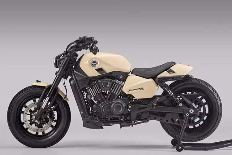 Mẫu xe môtô Leoncino 400 Bobber được trang bị động cơ V-Twin 60 độ mới, chỉ tạo ra công suất 25 mã lực và mô-men xoắn cực đại chỉ đạt 4500 vòng/phút. Động cơ này được kết hợp với hộp số 6 cấp truyền lực đến bánh sau thông qua dây đai—một hệ thống thường chỉ thấy trên những chiếc cruiser lớn.