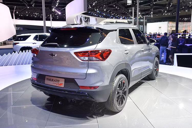 Nguồn cung cấp sức mạnh cho Chevrolet Trailblazer 2019 tại Trung Quốc là động cơ xăng 4 xi-lanh, tăng áp, dung tích 1,3 lít, sản sinh công suất tối đa 158 mã lực. Động cơ kết hợp với hộp số biến thiên vô cấp CVT hoặc tự động 9 cấp.