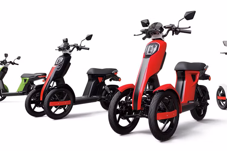 Các mẫu xe điện không xả khí thải, thân thiện môi trường đang ngày một trở nên phố biến tại nhiều nơi trên thế giới. Vì vậy, vô số những công ty khởi nghiệp cũng đã được thành lập và không ngừng tung ra những sản phẩm đa dạng về chủng loại, tính năng để đáp ứng thị trường đang phát triển nhanh này. Một công ty như vậy là Leaf Energy và sản phẩm mang tên Leaf D05 2022 mới.