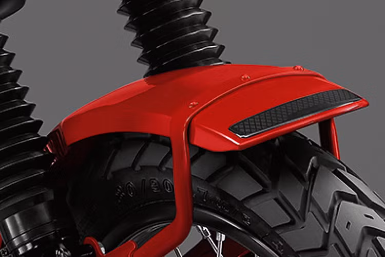 Một bộ phụ kiện đầy đủ cho Honda CT125 mới được thiết kế bởi H2C bao gồm bảo vệ đèn pha, baga trước, khung bảo vệ thân máy, hộp dụng cụ, thùng hông, chắn bảo vệ tay lái, gá đỡ điện thoại...