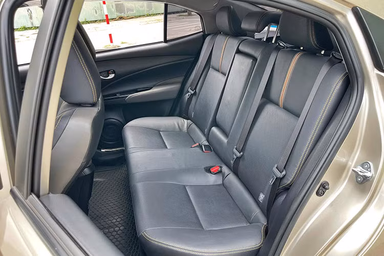 Toyota Vios 2023 cũng có thêm hai tính năng an toàn mới thuộc gói TSS là cảnh báo va chạm phía trước, cảnh báo lệch làn đường và 2 tính năng mới này được bổ sung cho phiên bản G.