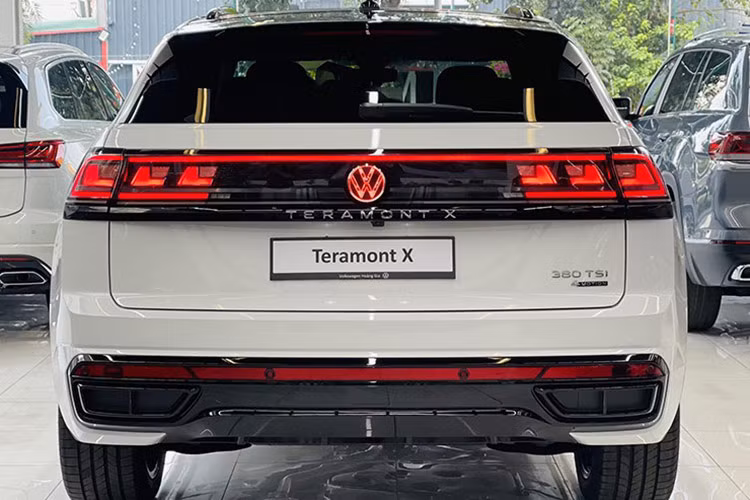 Volkswagen Teramont X tai Viet Nam duoc uu dai toi hon 100 trieu dong-Hinh-3