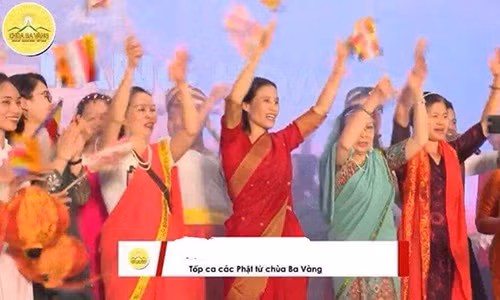 Sau khi bi 'truc xuat', ba Pham Thi Yen lai xuat hien tai chua Ba Vang