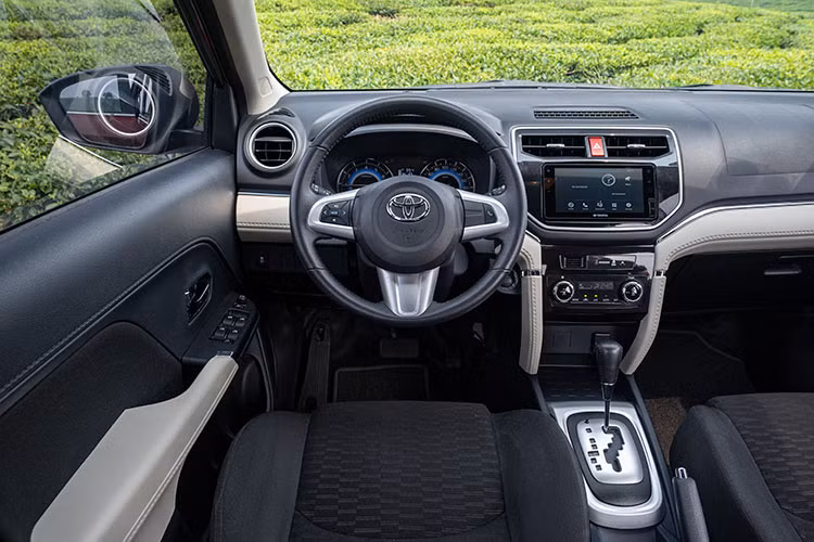 Toyota Rush - SUV do thi 7 cho nhieu gia dinh tre me tit-Hinh-3