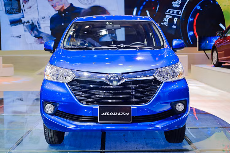 Avanza là một trong 3 mẫu xe nhập mới được Toyota trưng bày tại triển lãm VMS năm nay. Có thể thấy, khi thuế nhập khẩu trong ASEAN về 0%, những dòng xe nhập giá rẻ sẽ chiếm ưu thế. Phiên bản đang trưng bày tại triển lãm VMS 2017 được trình làng năm 2015, với một số nâng cấp về động cơ, tính năng an toàn và thiết kế lại phần đầu, đuôi xe.