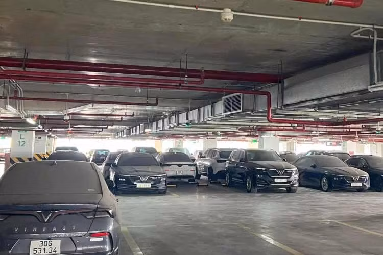 Dai ly xa lo xe xang VinFast cu, muc gia chi tu 300 trieu dong-Hinh-3