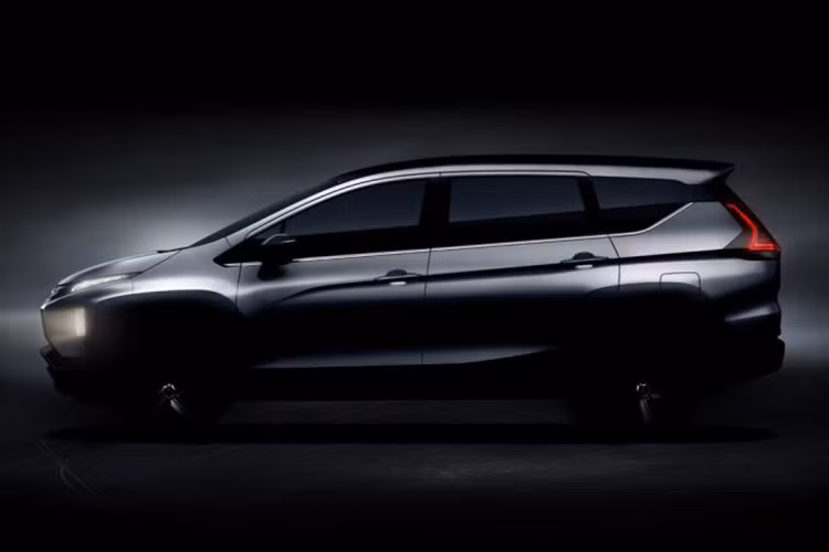 Trước đó, giới truyền thông đã cho rằng mẫu MPV mới của Mitsubishi được gọi bằng cái tên Expander. Tuy nhiên, trong thông cáo báo chí, hãng Mitsubishi khẳng định sẽ chỉ công bố tên gọi chính thức của mẫu MPV này trong triển lãm Gaikindo Indonesia 2017. Xe sở hữu chiều dài tổng thể 4.475 mm, rộng 1.750 mm, cao 1.700 mm và chiều cao gầm 205 mm.