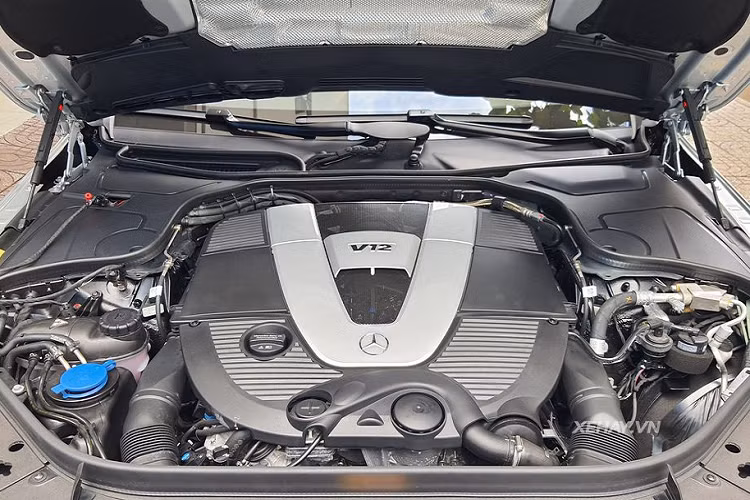 Dòng xe siêu sang Mercedes-Maybach Pullman đời mới sử dụng động cơ V12, tăng áp kép, dung tích 6.0 lít, sản sinh công suất tối đa 621 mã lực và mô-men xoắn cực đại 1.000 Nm. Mercedes-Maybach S650 Pullman mạnh hơn 99 mã lực và mô-men xoắn cực đại tăng 170 Nm so với Mercedes-Maybach S600 Pullman đã có ít nhất 2 chiếc về nước.