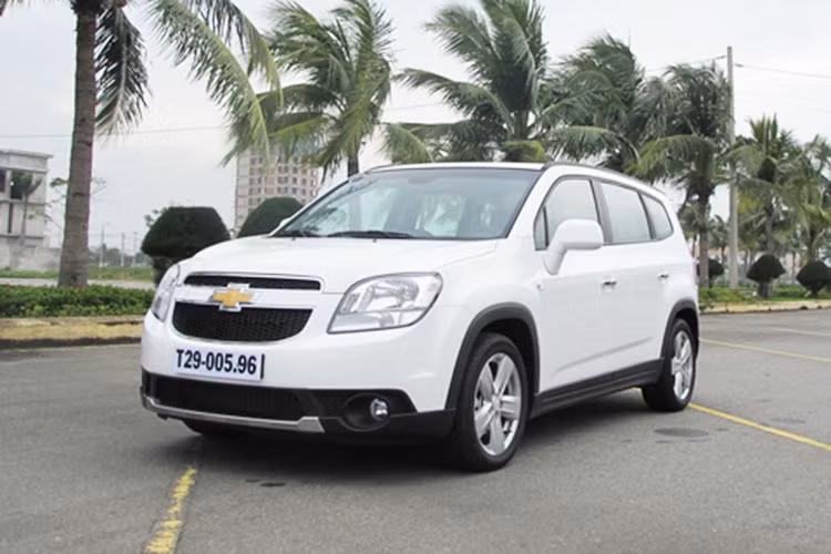 Mẫu xe đa dụng 7 chỗ Orlando sử dụng động cơ 4 xi-lanh, dung tích 1.8L DOHC, sản sinh công suất tối đa 140 mã lực tại 6.200 vòng/phút và mô-men xoắn cực đại 176 Nm tại 3.800 vòng/phút. Động cơ kết hợp với bộ hộp số tự động 6 cấp. Xe cũng hỗ trợ chế độ lái thể thao.