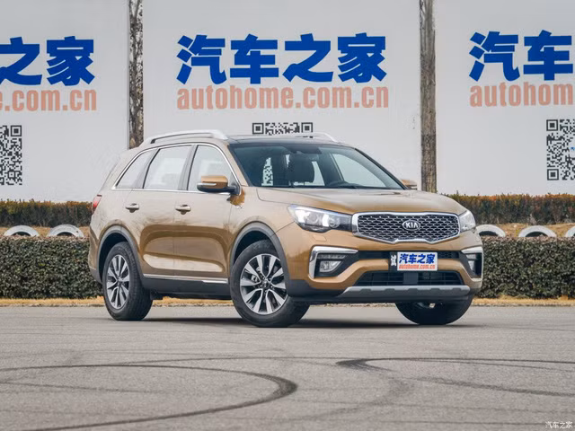 Được biết, giữa Trung Quốc và Hàn Quốc có hiệp định thương mại giúp thuế nhập khẩu đánh lên Kia Sorento không quá cao. Tuy nhiên, hãng xe Hàn Quốc - Kia vẫn quyết định chuyển sang lắp ráp mẫu xe Sorento ngay tại thị trường Trung Quốc và đổi tên thành KX7.