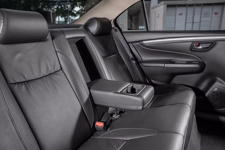 Theo ông Toshiyuki Takahara, Tổng Giám đốc của Việt Nam Suzuki phát biểu: “Trong những năm qua, Ciaz đã bán được hơn 380.000 chiếc trên toàn thế giới và đã xác lập được vị thế trong phân khúc sedan dẫn đầu phân khúc về độ rộng rãi, thiết kế và sự tinh tế. Với những thay đổi mới, chúng tôi tự tin rằng Ciaz mới sẽ là mẫu xe hoàn chỉnh phù hợp với khát khao của khách hàng Việt Nam.”