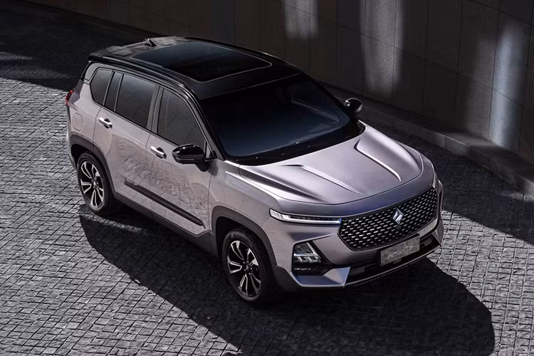 Giá bán Baojun RS-5 mới ở Trung Quốc là khởi điểm từ 96.800 tới 132.800 nhân dân tệ (tương đương 335 – 459 triệu đồng). Xe sẽ ra mắt tại Triển lãm Ô tô Thượng Hải 2019 diễn ra vào giữa tháng 4/2019 tới.