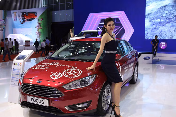 Động cơ EcoBoost của Ford với 6 năm liên tiếp đoạt giải Động cơ của năm, đã được ghi nhận bởi hiệu năng, sự tinh tế và các cải tiến công nghệ. Đây thực sự là nhân tố tạo ra sự thay đổi trên thị trường, tạo nên sự cạnh tranh về mức tiêu hao nhiên liệu mà không hề hy sinh hiệu quả vận hành nhờ công nghệ phun nhiên liệu trực tiếp, turbo và van biến thiên.