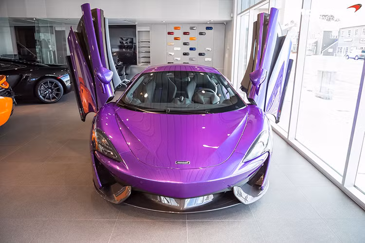 McLaren 570S tai thi truong Chau Au co gia khoang 5 ty