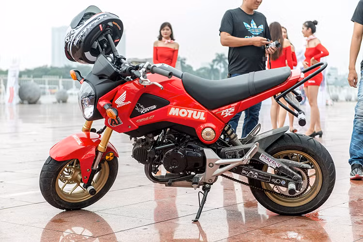 Được biết, khóa học đầu tiên của chuỗi sự kiện Powersport Academy do Motul tổ chức lần đầu tiên tại trường đua Happy Land – Long An vào tháng 6 dành cho các stunter phía Nam, và sự kiện lần này được tổ chức tại sân vận động Mỹ Đình dành cho các stunter phía Bắc.