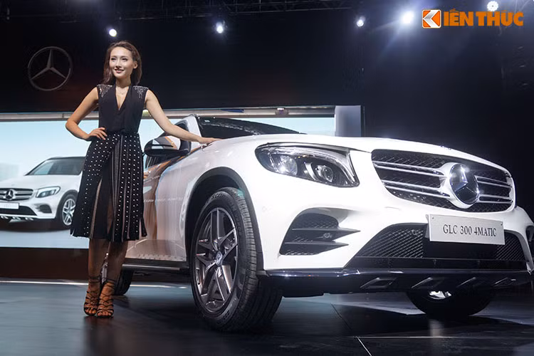 Như thường lệ với các dòng xe Mercedes-Benz khác, GLC nhận được điểm an toàn 5 sao của tổ chức đánh giá an toàn EURONCAP, tuy nhiên lần này mẫu SUV của Mercedes-Benz còn được tôn vinh với danh hiệu xe an toàn nhất trong phân khúc, nhờ cấu trúc thân xe siêu nhẹ nhưng cứng và kèm theo một loạt các trang bị an toàn hiện đại.