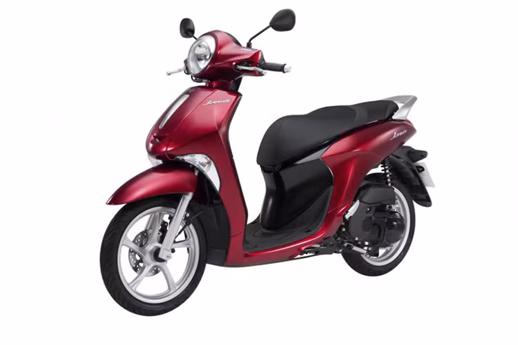 Sau khi cập nhật màu sắc cho Sirius và Jupiter, Yamaha Việt Nam tiếp tục tiến hành bổ sung thay thế các lựa chọn màu sắc cho mẫu scooter giá rẻ nhất của hãng là mẫu xe ga Yamaha Janus 2018. Xe với ba phiên bản là tiêu chuẩn, đặc biệt và giới hạn. Trong đó, phiên bản tiêu chuẩn sẽ có 4 màu cập nhật là Đen, Đỏ, Xanh và Trắng sữa.