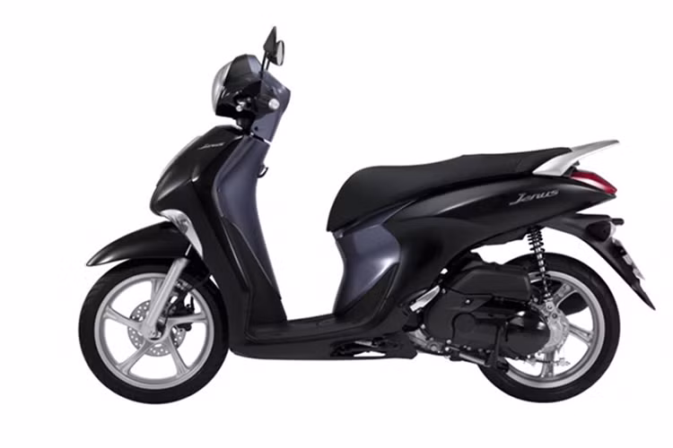 Ngoài việc bổ sung màu sắc, Yamaha Janus bản nâng cấp mới không có thay đổi nào khác về thiết kế cũng như trang bị. Về tổng thể, xe ga Yamaha Janus có ngoại hình rất nhỏ gọn, sở hữu thiết kế đơn giản nhưng vẫn trẻ trung. Xe có khối lượng rất nhẹ, chỉ 97 kg, nhờ đó mà khách hàng là nữ giới sẽ dễ dàng dắt và điều khiển hơn.
