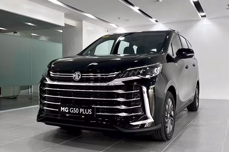  MG G50 Theo thông tin từ các đại lý, MG G50 của Trung Quốc sẽ chính thức được giới thiệu trên thị trường Việt Nam vào tháng 1 năm 2025 với giá khởi điểm dự kiến trên 500 triệu đồng. Mẫu MPV 7 chỗ này hứa hẹn sẽ tạo ra cú sốc trong phân khúc MPV cỡ trung nhờ thiết kế bắt mắt và mức giá cạnh tranh.