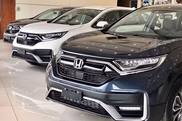 Dua doanh so, xe oto Honda dang 