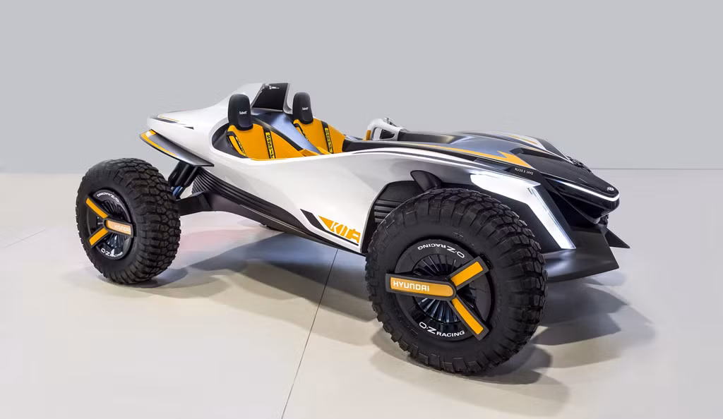 Hyundai và hãng thiết kế Istituto Europeo di Design (IED) đã hợp tác để ra mắt mẫu xe Hyundai concept Kite tại triển lãm ôtô Geneva 2018 đang diễn ra. Chiếc xe mang thiết kế độc đáo lấy ý tưởng từ dòng xe Dune Buggy. 