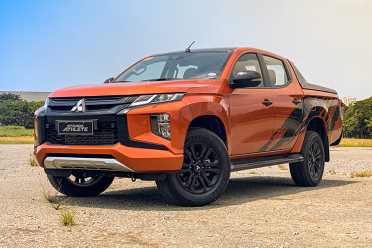 Toyota Hilux dat doanh so khung, nhung van thua Ford Ranger-Hinh-3