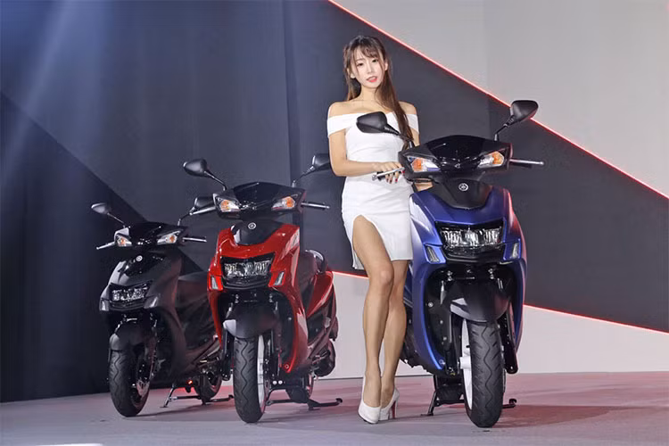 "Trái tim" của Yamaha Cygnus-X phiên bản 2018 là khối động cơ xi-lanh đơn, SOHC, 4 kỳ, dung tích 125cc, phun xăng điện tử. Động cơ tạo ra công suất tối đa 11 mã lực và mô-men xoắn cực đại 9,1 Nm.