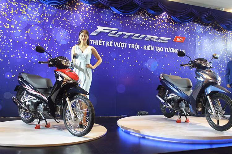 Được biết, trong năm 2017 vừa qua doanh số của mẫu xe số Honda Future là 136.000 xe, chiếm 16% trong phân khúc xe số trên thị trường và hãng xe máy đình đám Nhật Bản đặt mục tiêu vượt mức này trong năm 2018. Tại thị trường xe máy Việt Nam, đối thủ của Honda Future sẽ là Yamaha Jupiter.