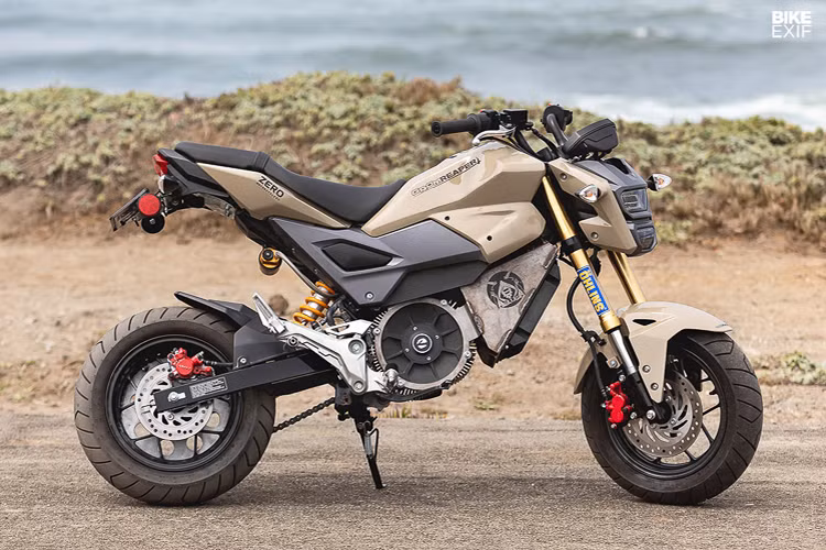Honda MSX125 độ động cơ điện cho sức mạnh động cơ tăng lên 800%, ngang ngữa với mẫu xe Z900 của Kawasaki. Khối động cơ điện được chế tạo bởi Zero Motorcycles, một xưởng độ chuyên về dòng xe điện của Mỹ. Khối động cơ điện hoàn toàn mới trên bản độ Honda MSX125 cho công suất cực đại 27 mã lực và đặc biệt mô-men xoắn cực đại của bản độ tăng từ 10.6 Nm lên đến 90 Nm.