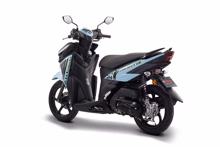 Dưới yên ngồi xe là cốp đựng đồ rộng 14 lít, để vừa được một mũ bảo hiểm trùm đầu. Hãm tốc xe là bộ phanh đĩa đơn thủy lực ở phía trước và phanh tang trống phía sau. Hệ thống treo trên Ego Avantiz gồm phuộc lồng trước và giảm xóc đơn phía sau. Vành bánh xe 14 inch, với kích cỡ lốp 70/90 và 90/80 ở phía trước và sau.