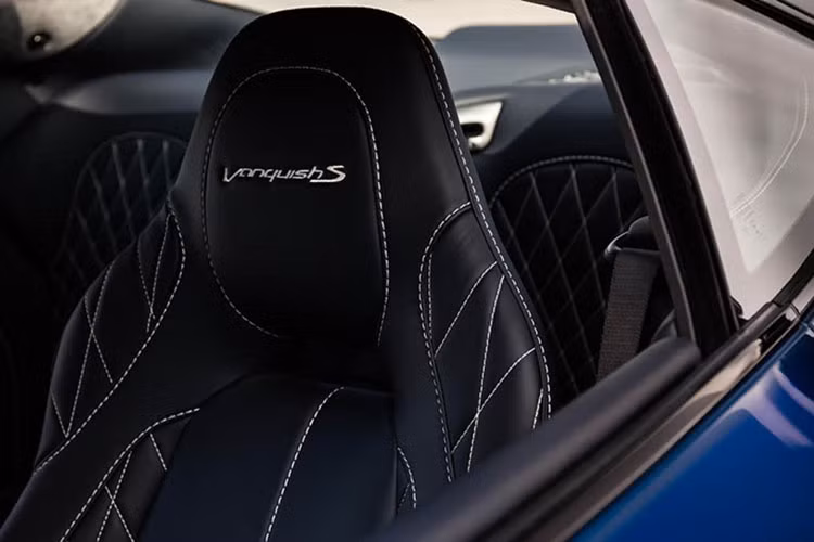 Theo ông Andy Palmer, chủ tịch kiêm CEO của Aston Martin, "Vanquish S là mẫu xe độc đáo trong dòng xe Aston Martin và hoàn toàn khác biệt so với DB11. Có thể nói, Aston Martin Vanquish S là cỗ máy đặc biệt ở mọi khía cạnh và sự bổ sung tuyệt hảo cho dòng sản phẩm của chúng tôi".